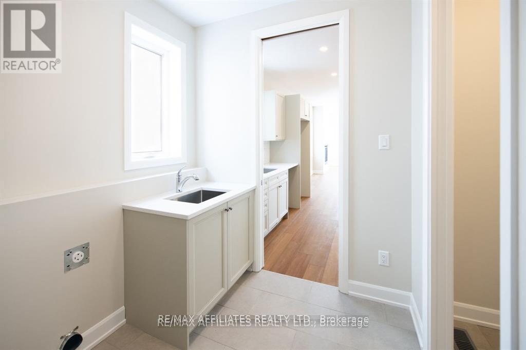 Photo 18 of 103 Rabb Street, Smiths Falls ON