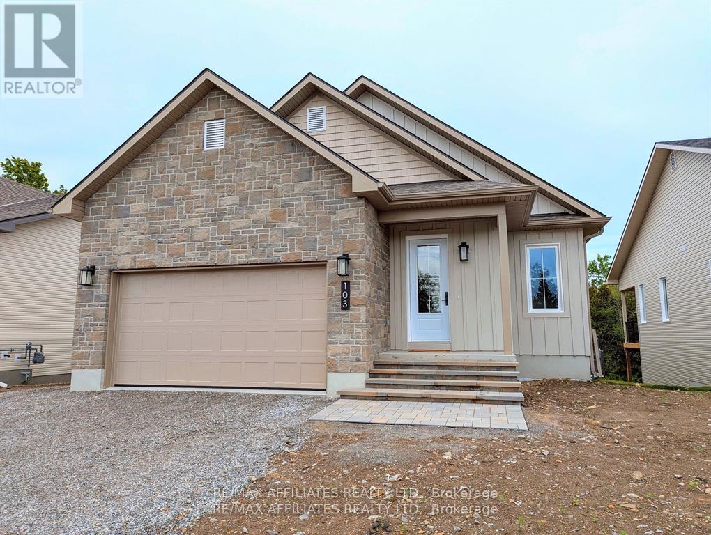 Photo 2 of 103 Rabb Street, Smiths Falls ON