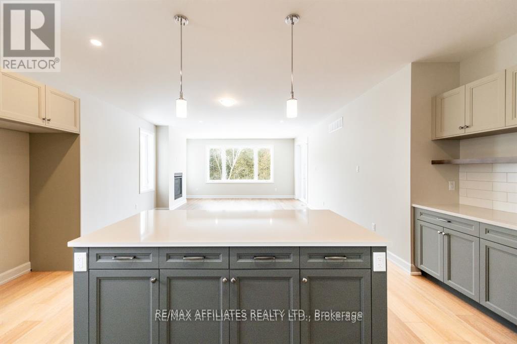 Photo 9 of 103 Rabb Street, Smiths Falls ON