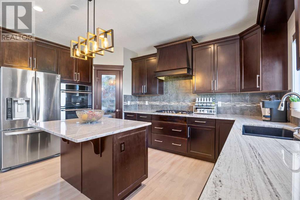 Single Family House for Sale in  Evansfield Place NW Evanston Calgary 