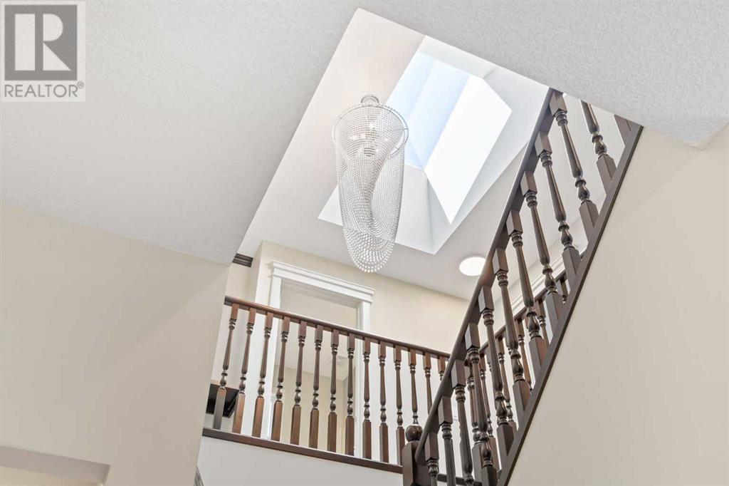 Single Family House for Sale in  Evansfield Place NW Evanston Calgary 