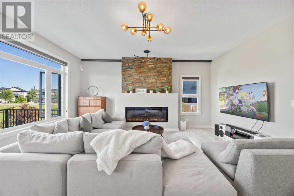Single Family House for Sale in  Evansfield Place NW Evanston Calgary 