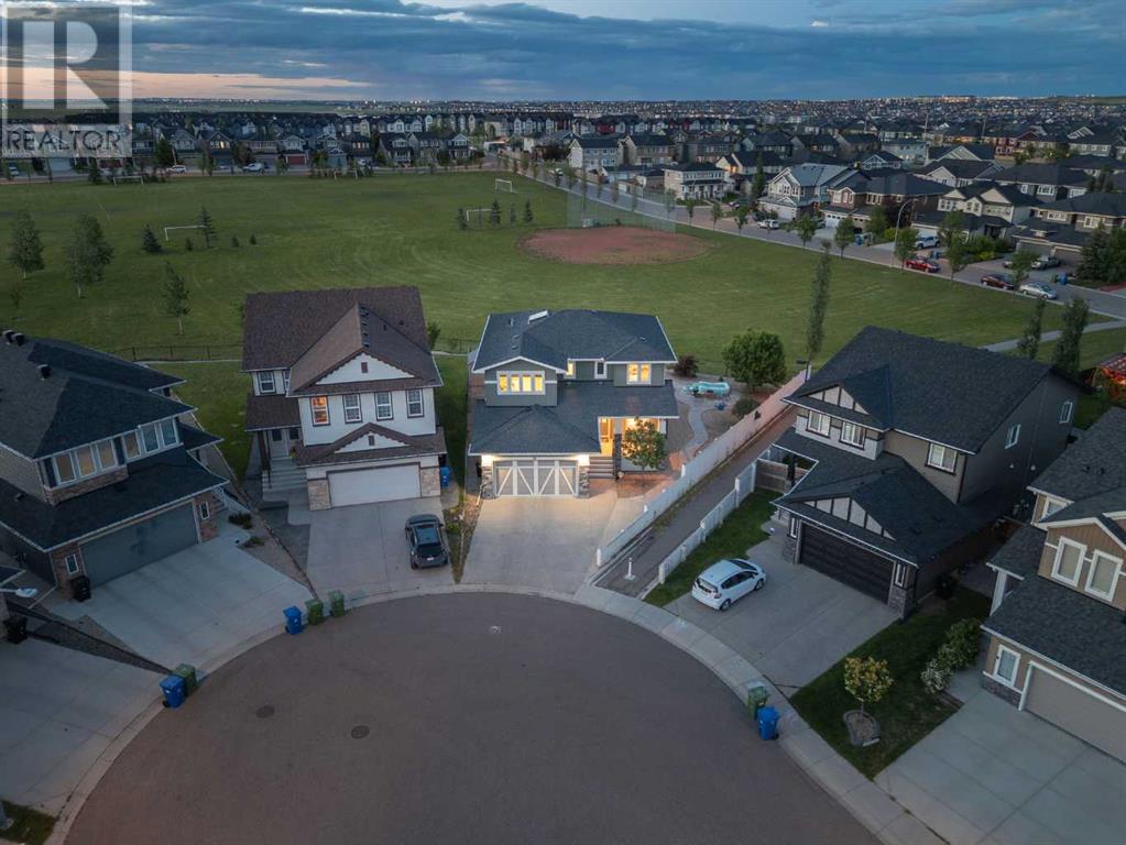 Single Family House for Sale in  Evansfield Place NW Evanston Calgary 