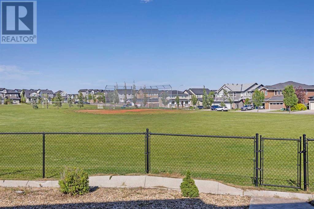 Single Family House for Sale in  Evansfield Place NW Evanston Calgary 
