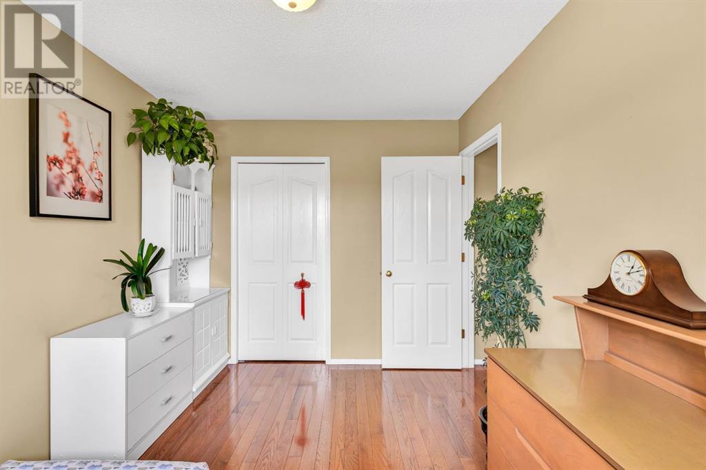 Single Family House for Sale in  Hidden Valley Drive NW Hidden Valley Calgary 