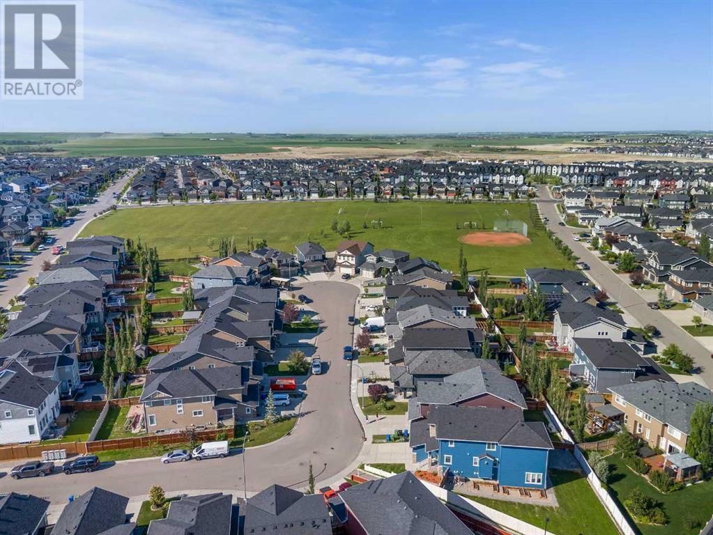 Single Family House for Sale in  Evansfield Place NW Evanston Calgary 