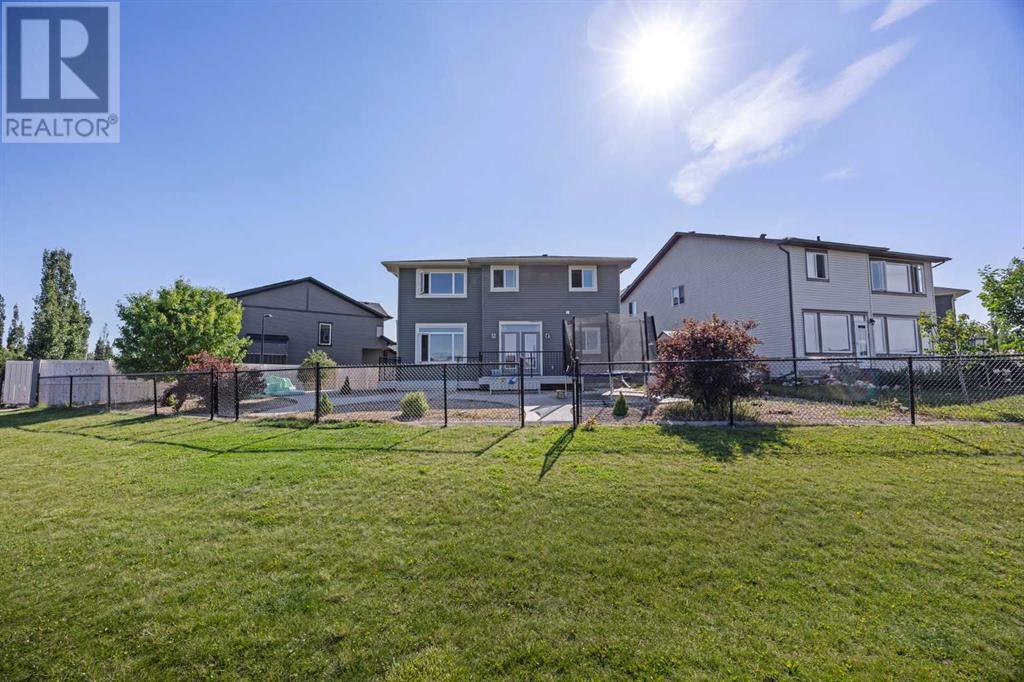 Single Family House for Sale in  Evansfield Place NW Evanston Calgary 