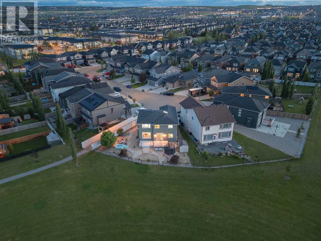 Single Family House for Sale in  Evansfield Place NW Evanston Calgary 