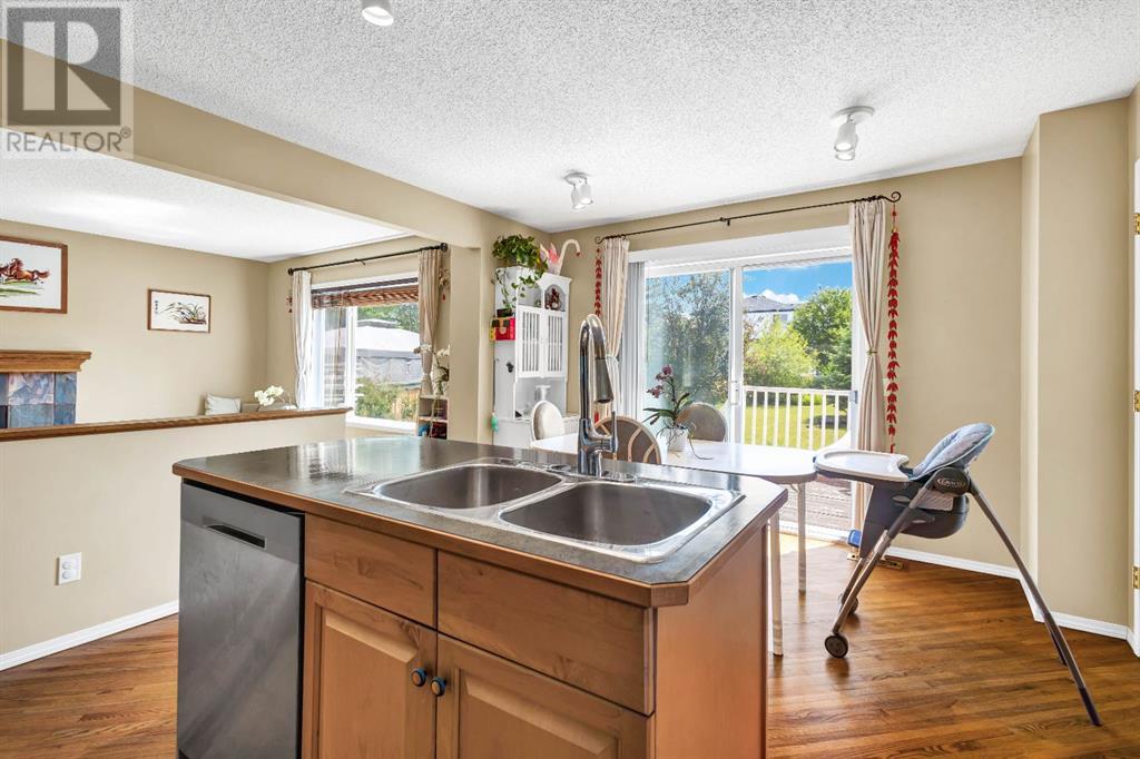 Single Family House for Sale in  Hidden Valley Drive NW Hidden Valley Calgary 