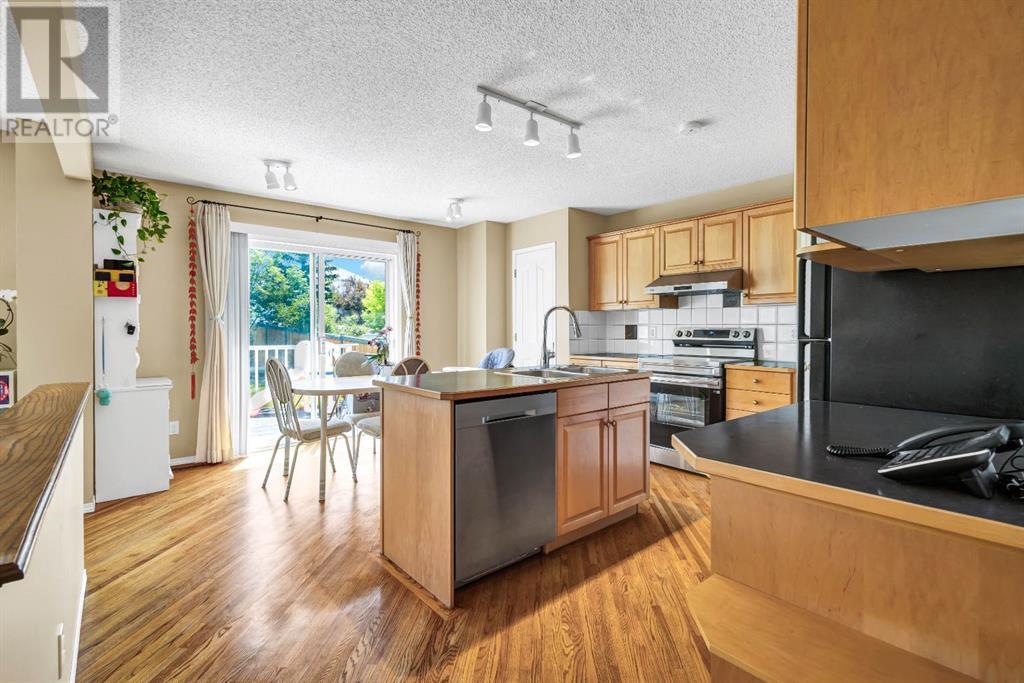 Single Family House for Sale in  Hidden Valley Drive NW Hidden Valley Calgary 