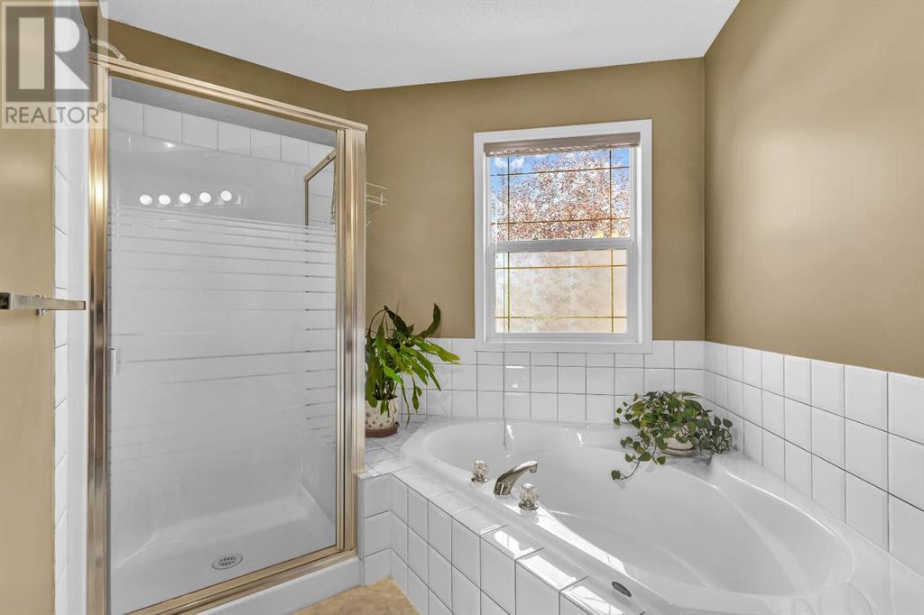 Single Family House for Sale in  Hidden Valley Drive NW Hidden Valley Calgary 