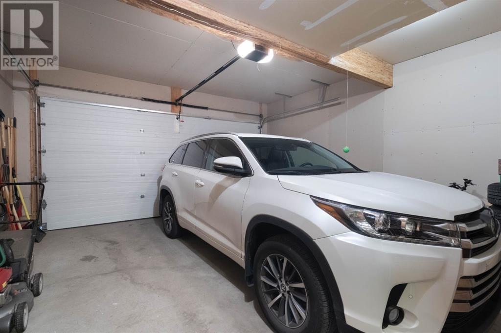 Single Family House for Sale in  Hidden Valley Drive NW Hidden Valley Calgary 