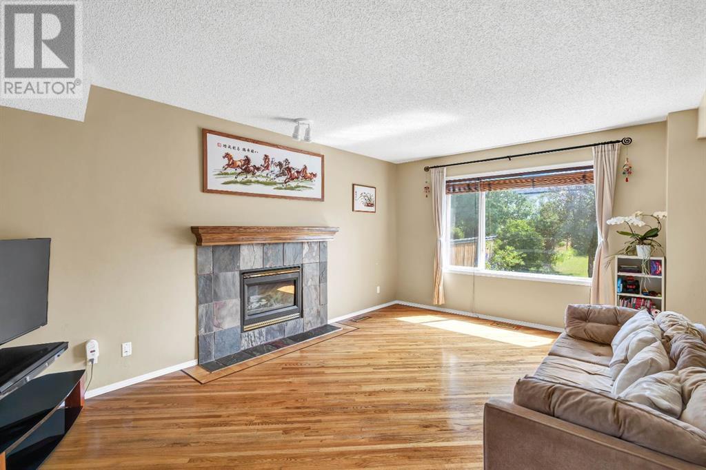 Single Family House for Sale in  Hidden Valley Drive NW Hidden Valley Calgary 