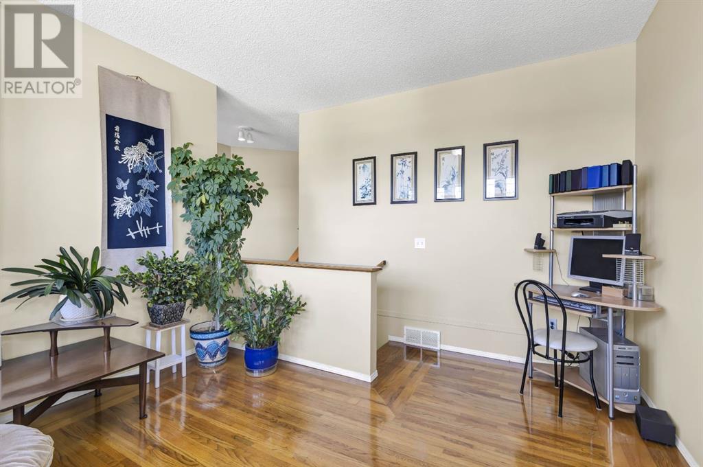 Single Family House for Sale in  Hidden Valley Drive NW Hidden Valley Calgary 