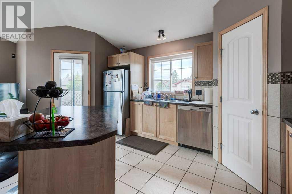 Single Family House for Sale in   Panatella Landing NW Panorama Hills Calgary 