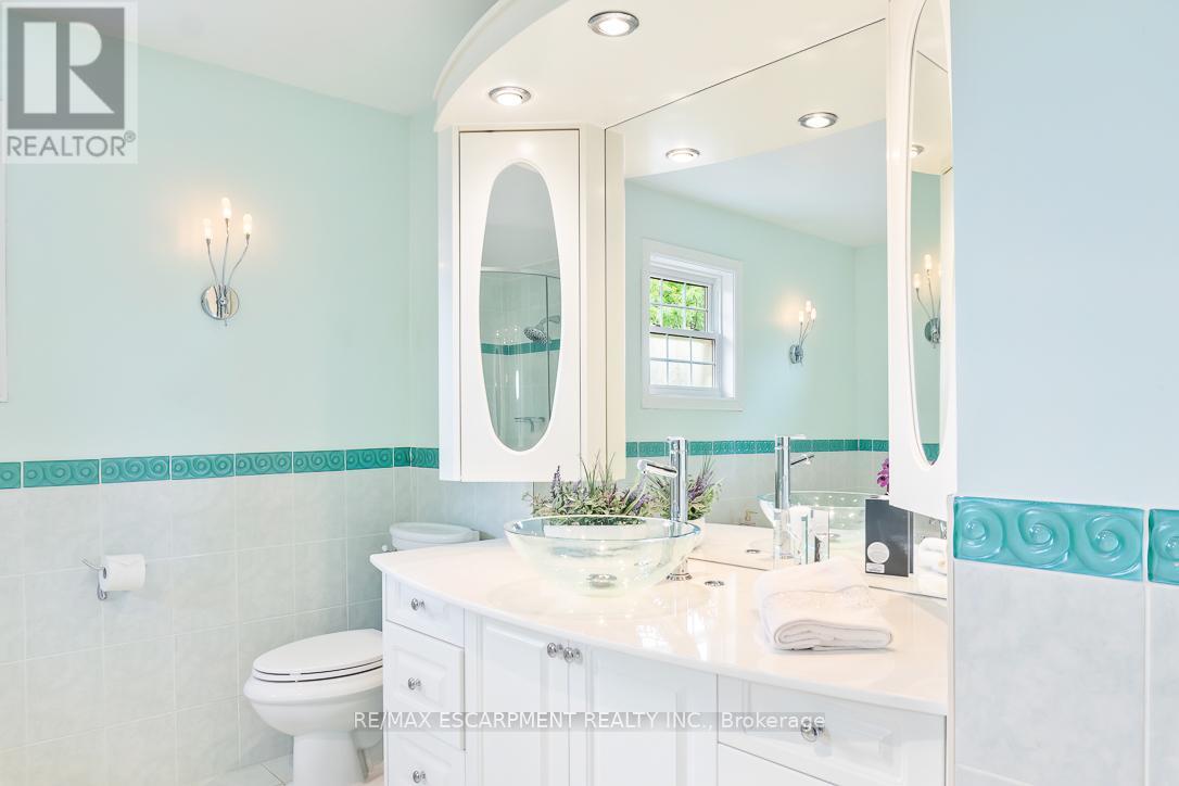 Photo 20 of 2712 Ashridge Place, Oakville ON