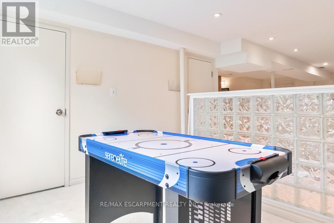 Photo 33 of 2712 Ashridge Place, Oakville ON