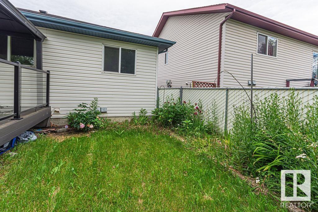 Photo 37 of 13107 36 St Nw, Edmonton AB