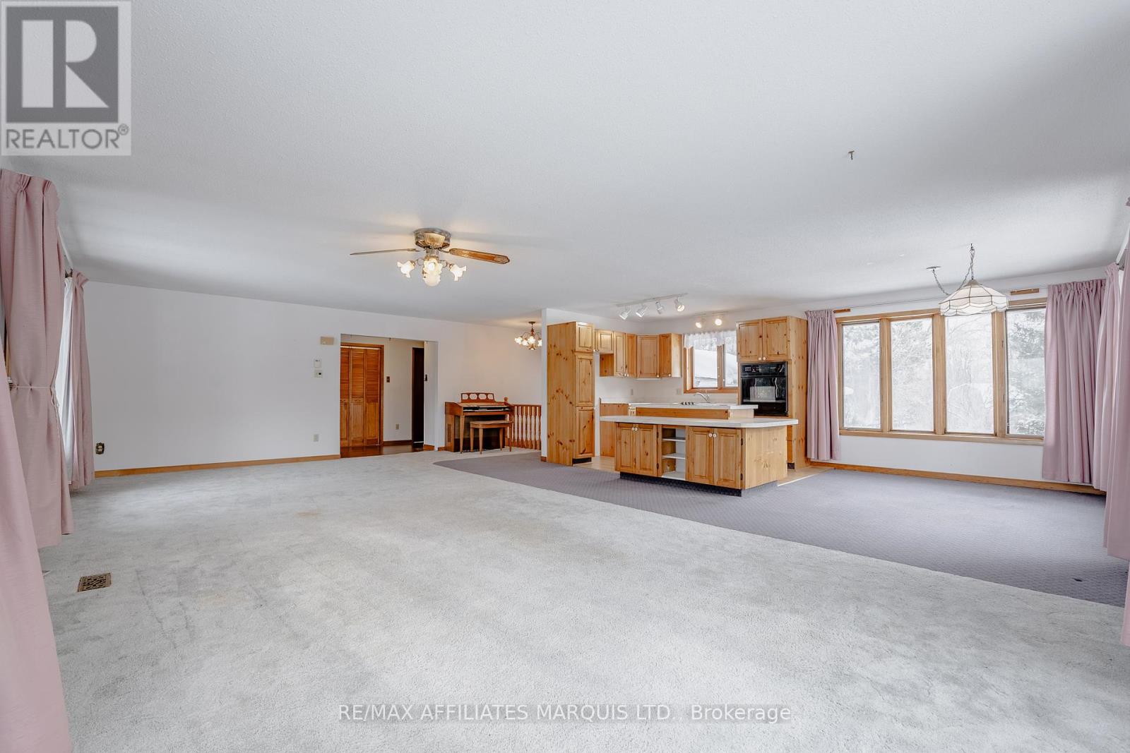 Photo 18 of 10984 County Rd 2 Road, South Dundas ON