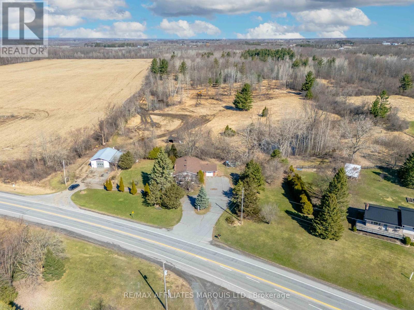 Photo 4 of 10984 County Rd 2 Road, South Dundas ON