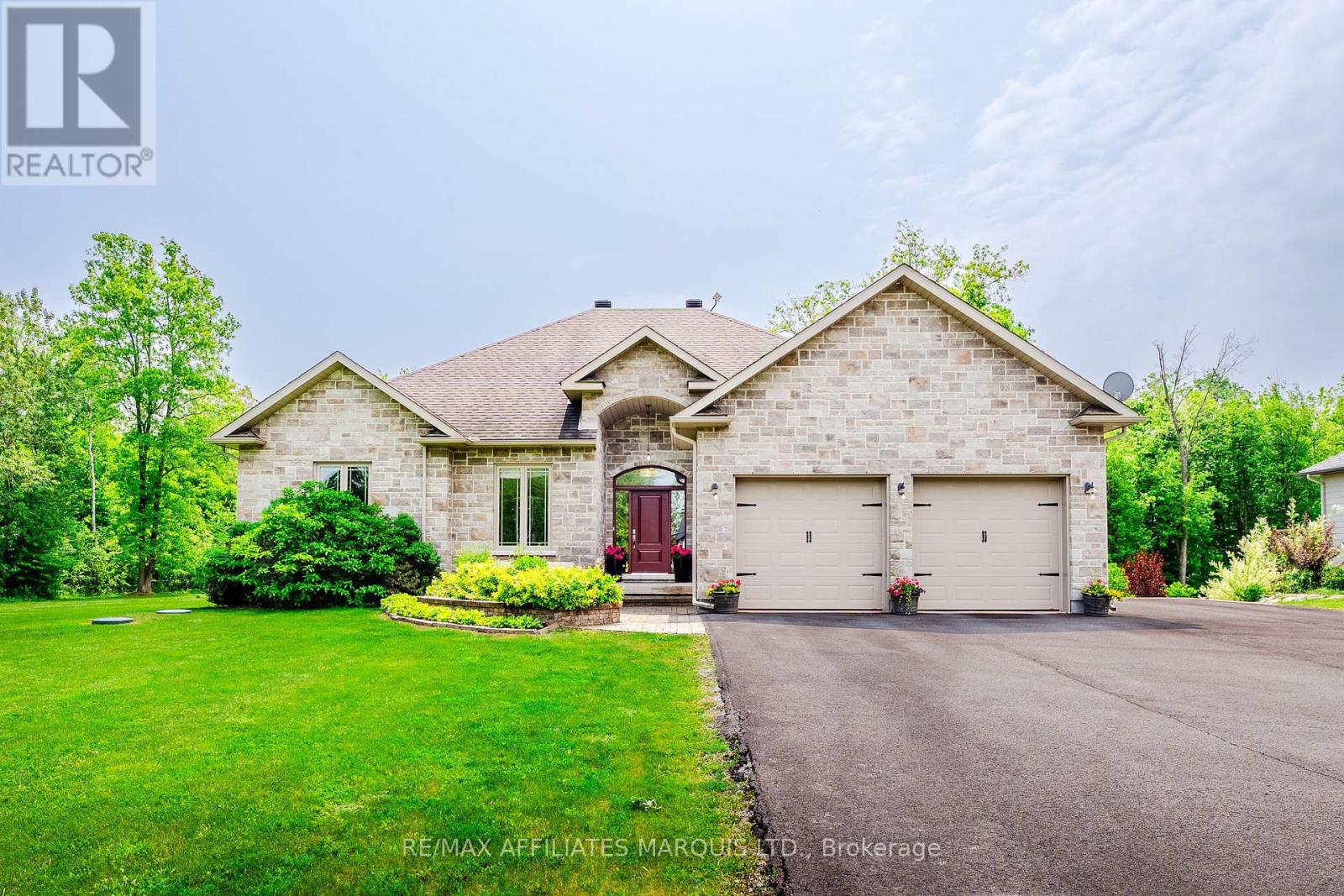 Photo 1 of 20452 Patricia Lane, South Glengarry ON