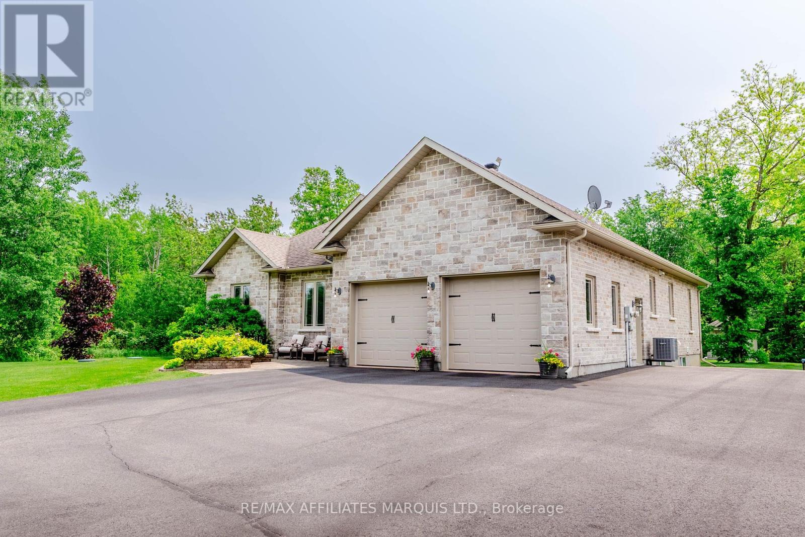Photo 3 of 20452 Patricia Lane, South Glengarry ON