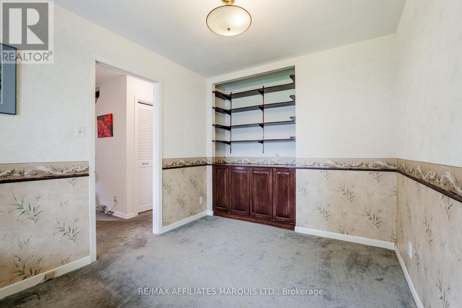 Photo 6 of 1610 Charles Street, Cornwall ON
