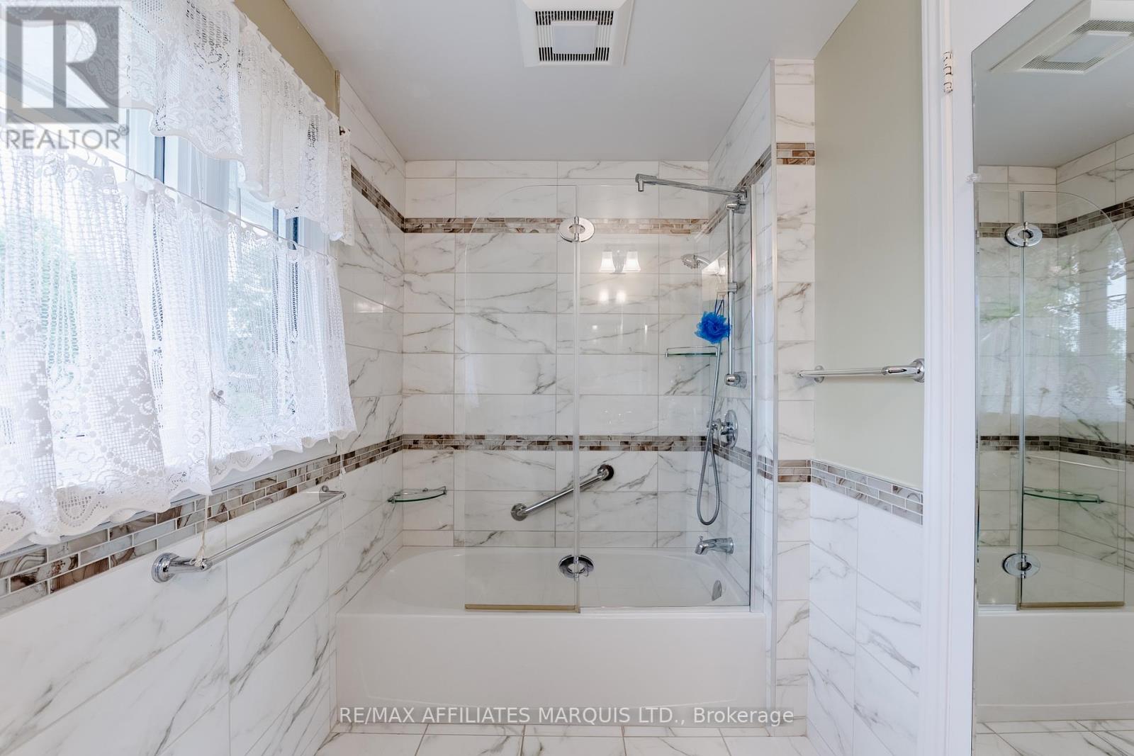 Photo 23 of 1610 Charles Street, Cornwall ON
