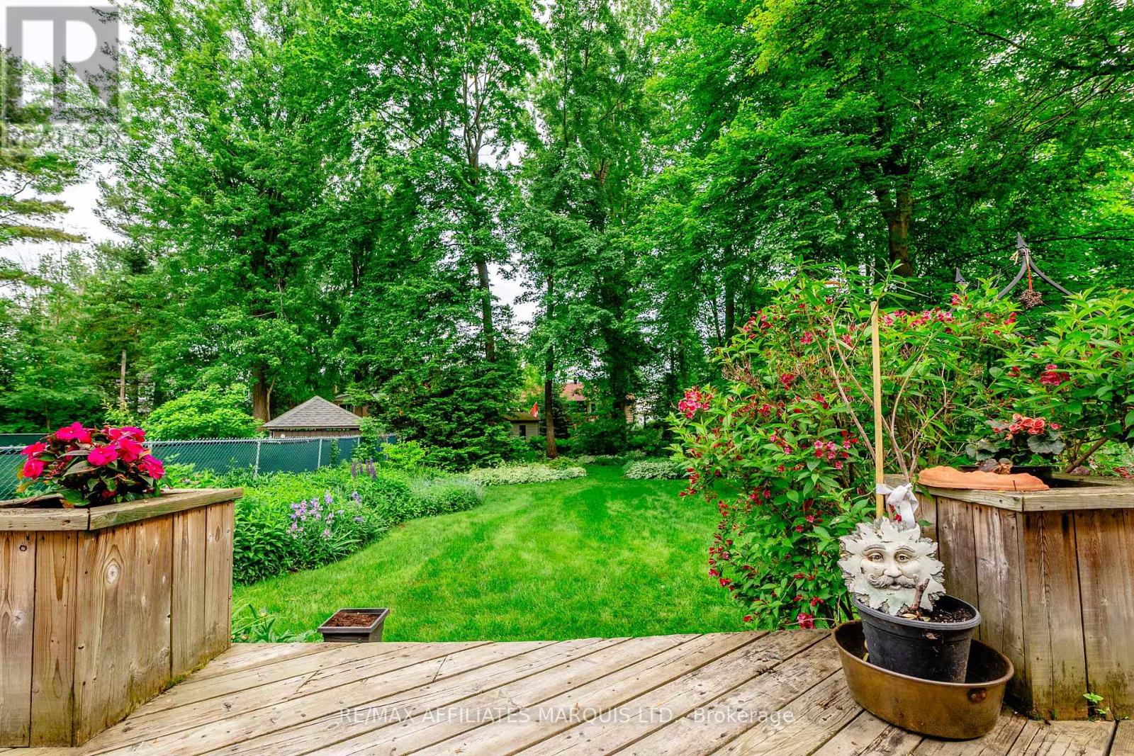 Photo 5 of 1610 Charles Street, Cornwall ON