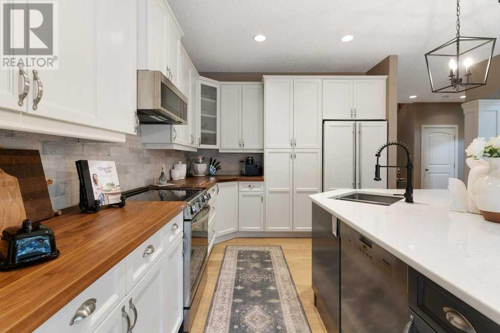 Single Family House for Sale in  Panatella Manor NW Panorama Hills Calgary 