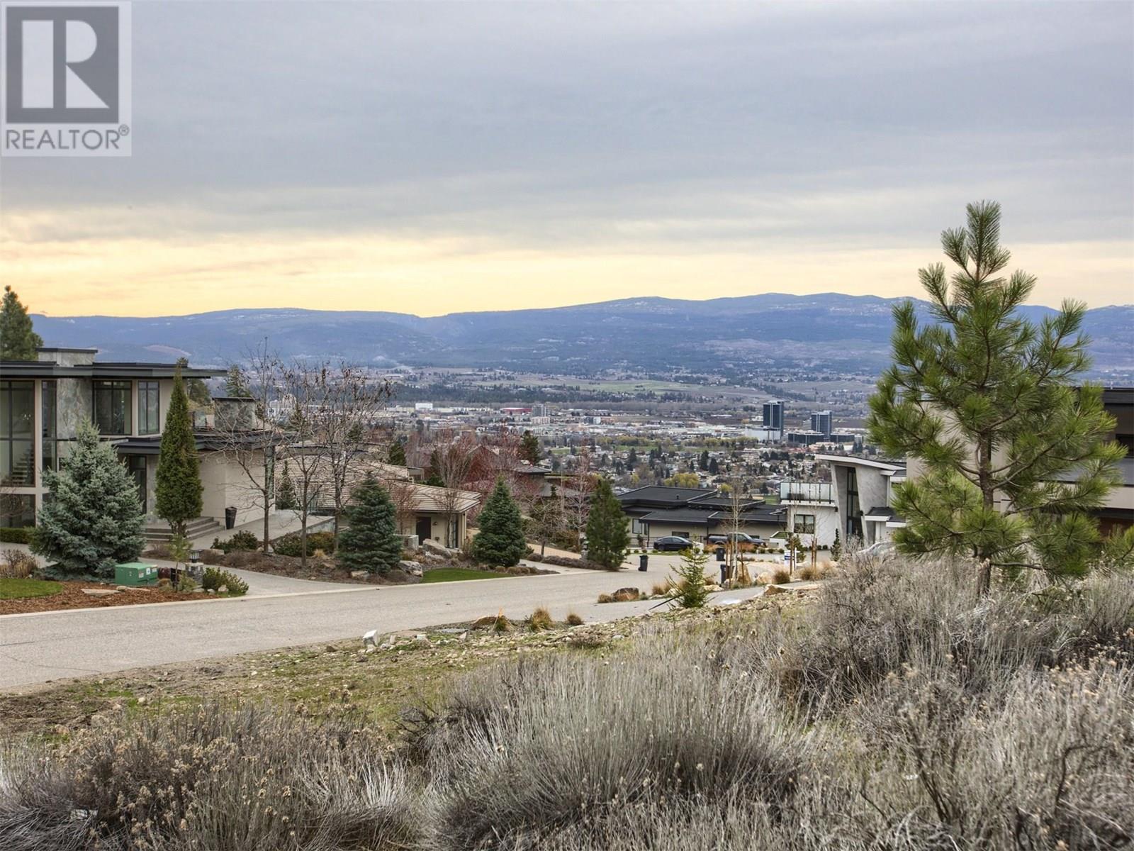 720 Pinehaven Court, Kelowna