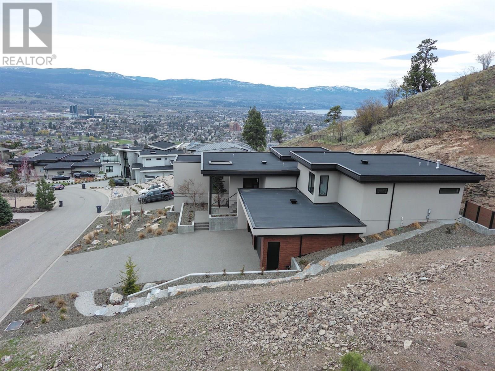  720 Pinehaven Court, Kelowna