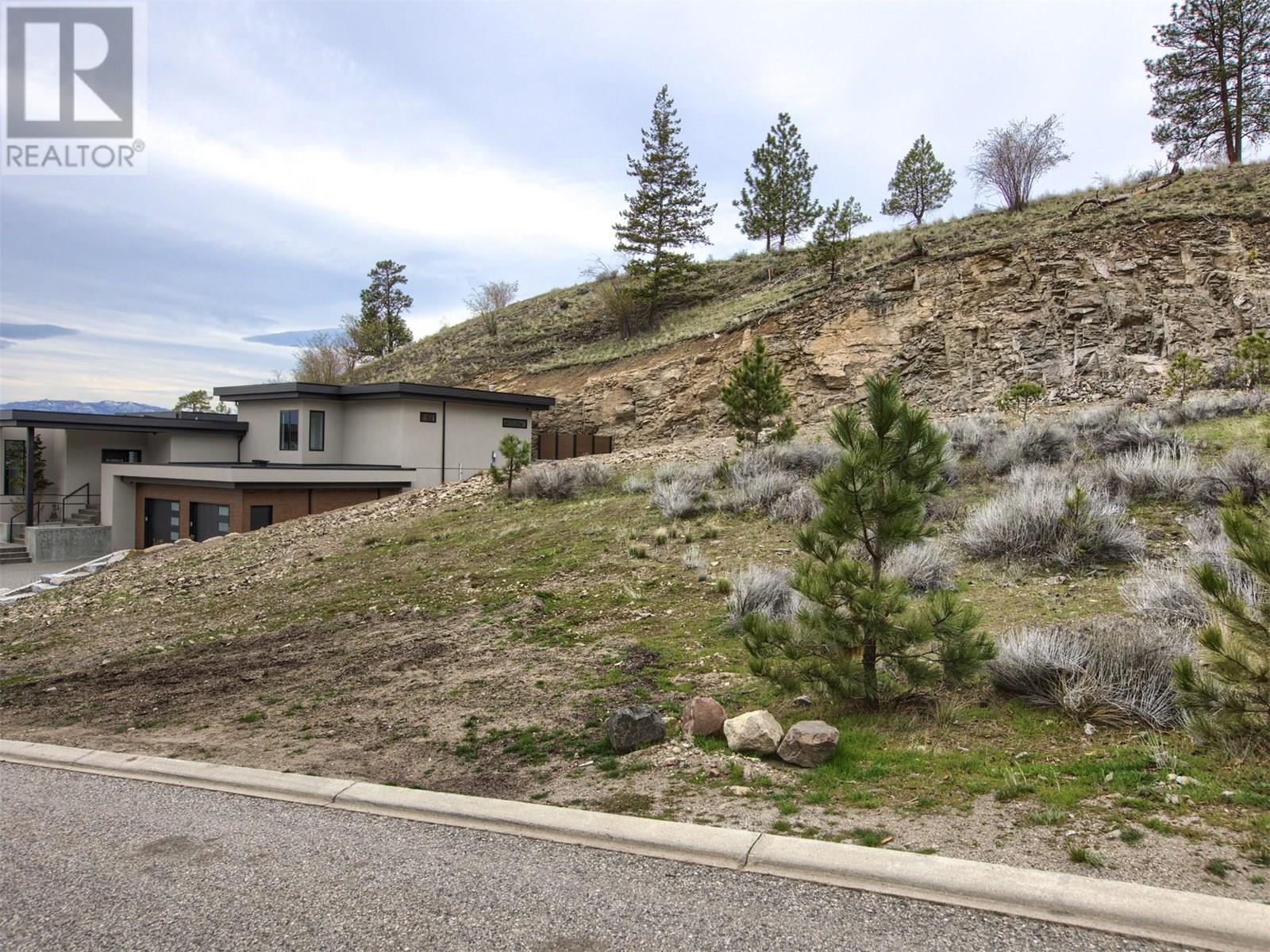  720 Pinehaven Court, Kelowna