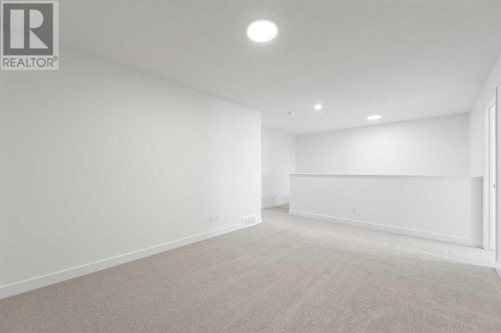 Photo 11 of 19843 44 Street Se, Calgary AB