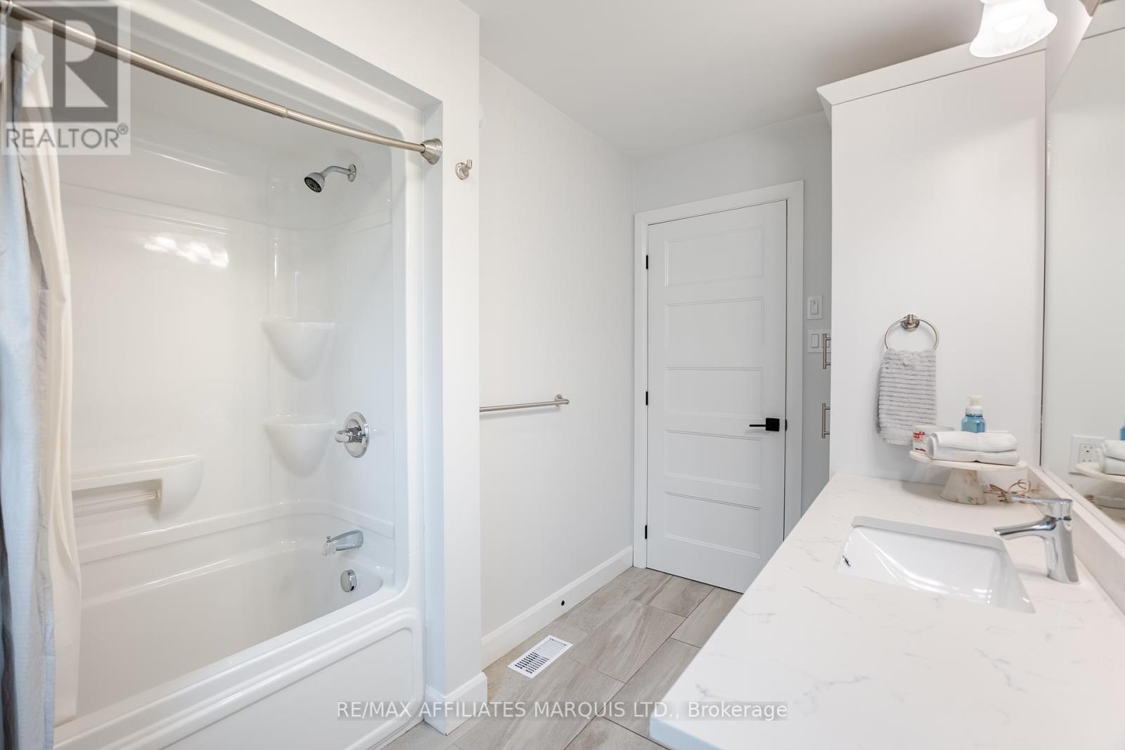 Photo 25 of 269 Gillis Avenue, Cornwall ON