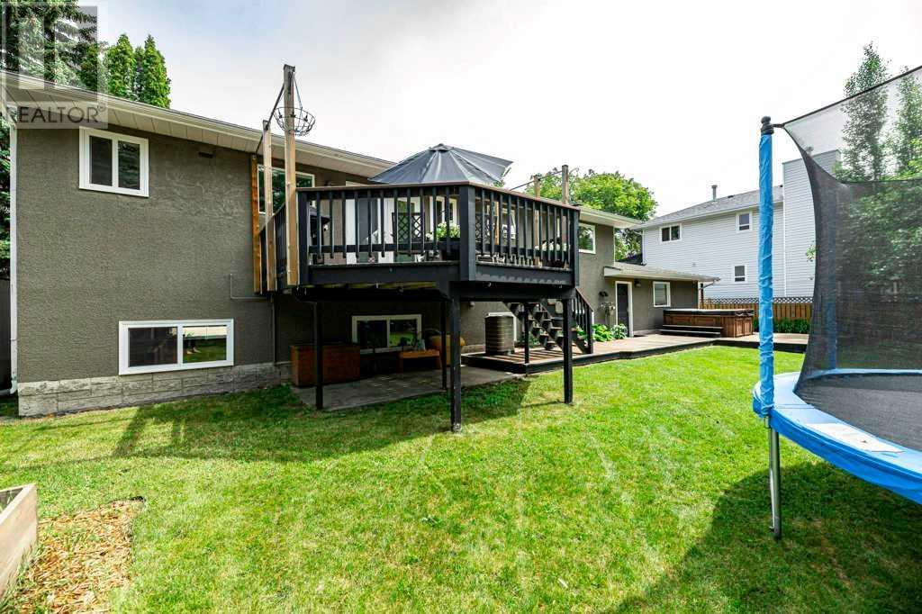 Single Family House Bi-level for Sale in  A Avenue Mountview Red Deer 