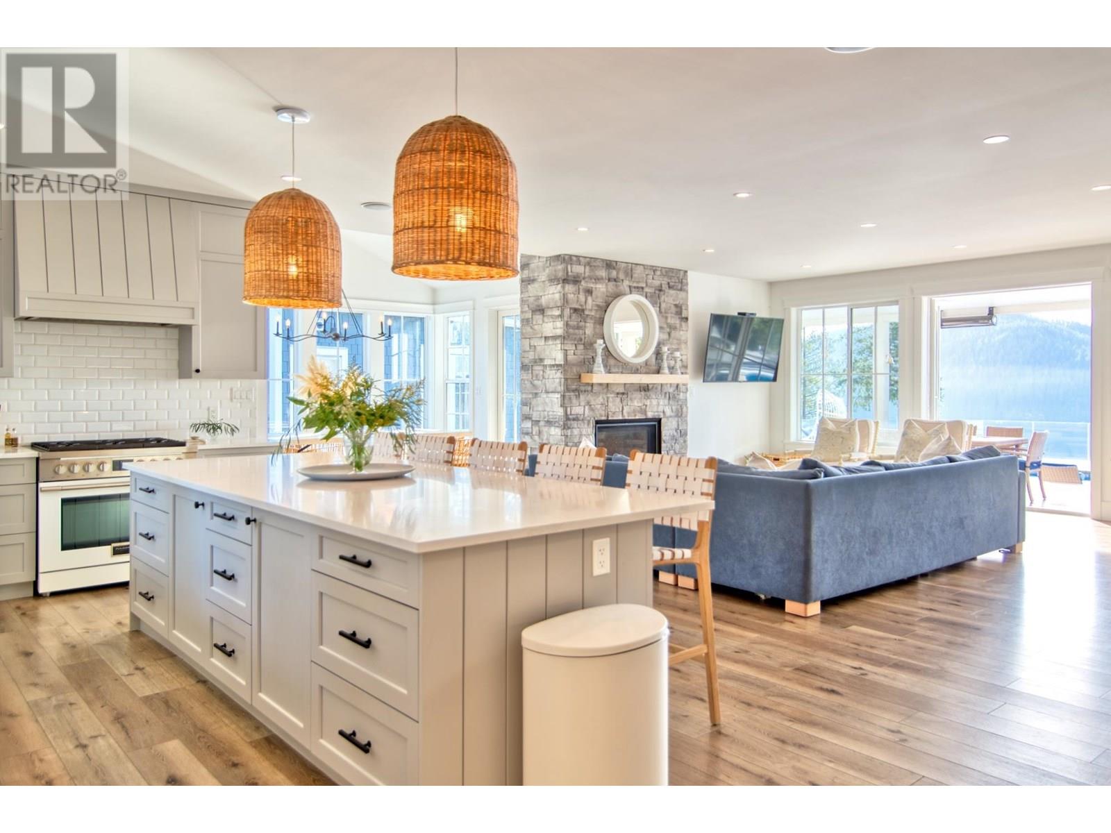 Photo 18 of 165 Witherby Road, Gibsons BC