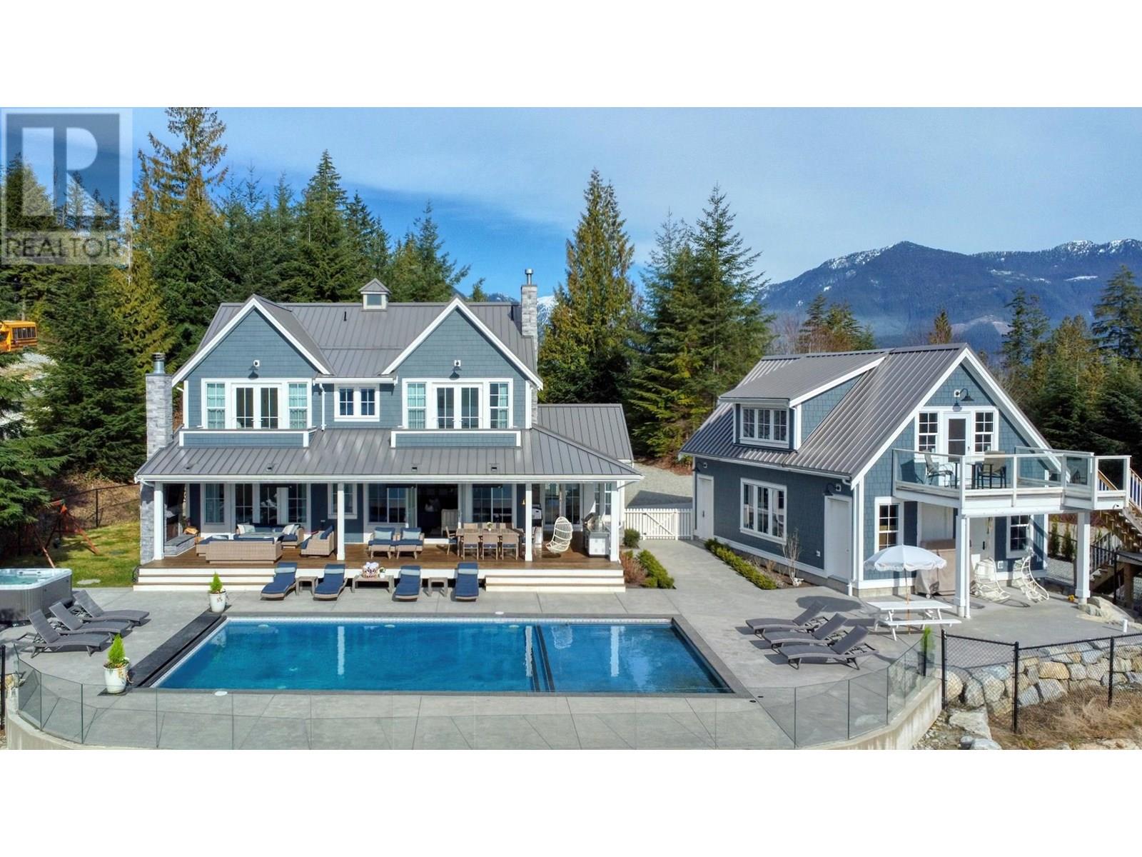 Photo 3 of 165 Witherby Road, Gibsons BC