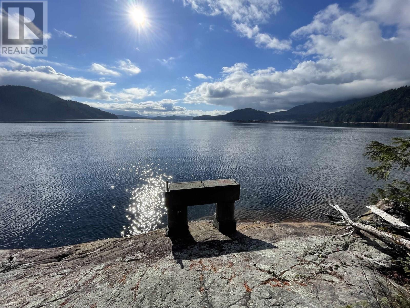 Photo 8 of 165 Witherby Road, Gibsons BC
