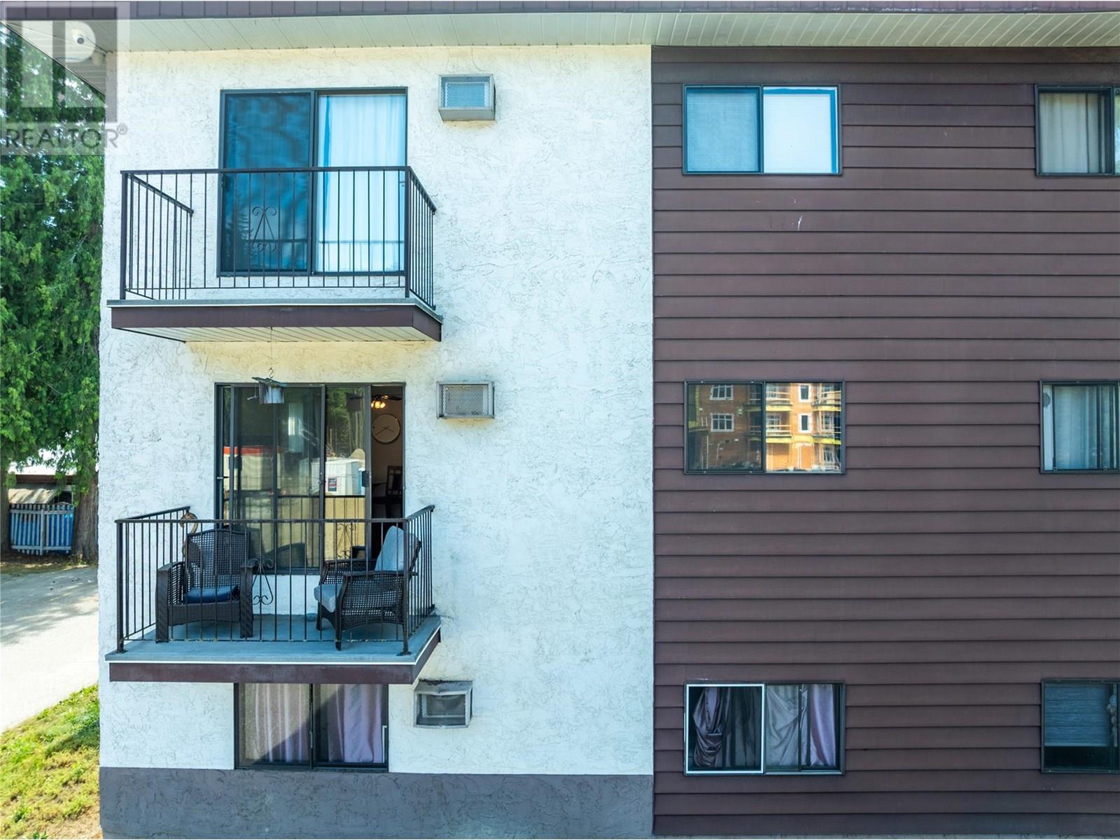 204 409 Main Street, Sicamous