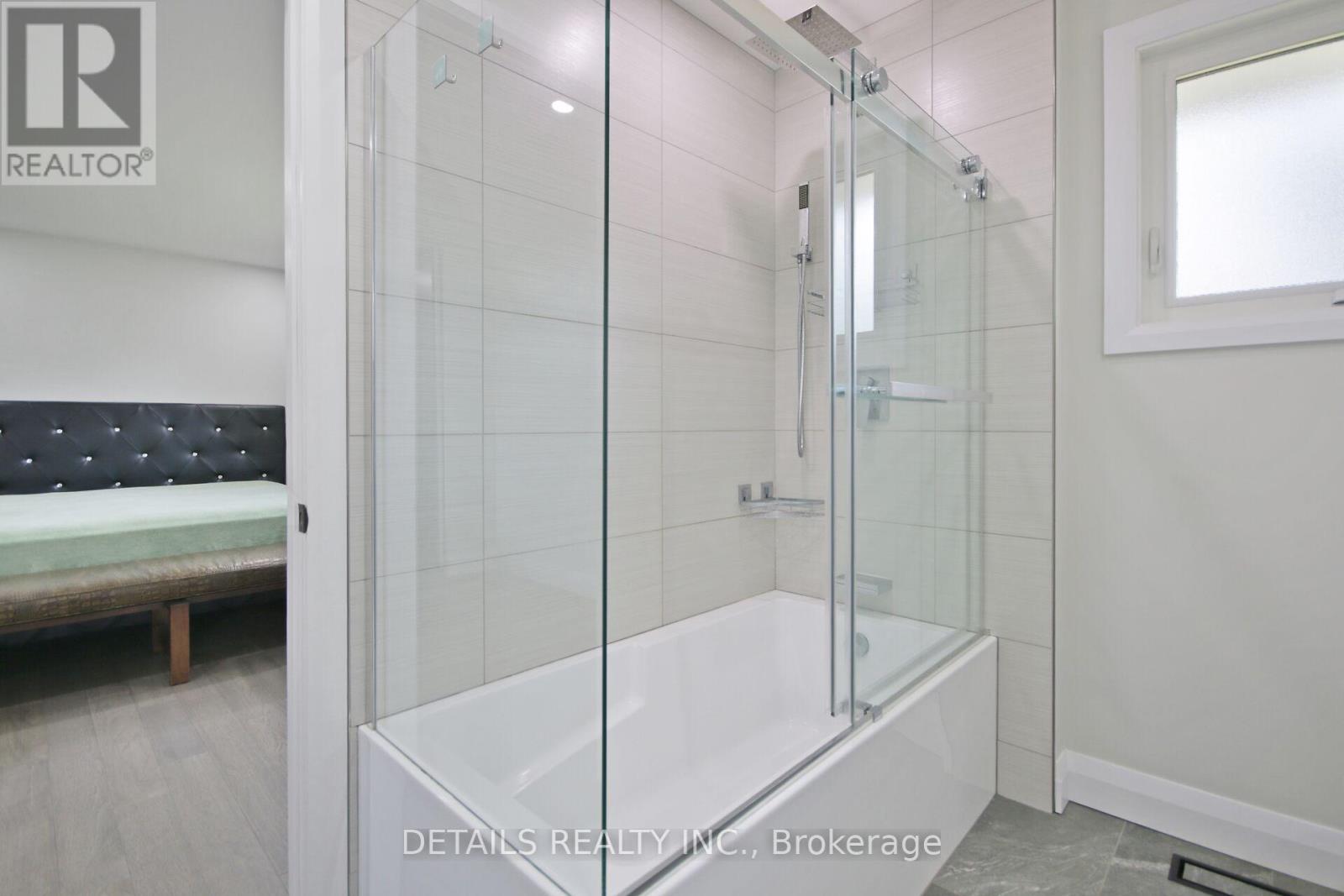 Photo 13 of 2708 Bekkers Court, Ottawa ON