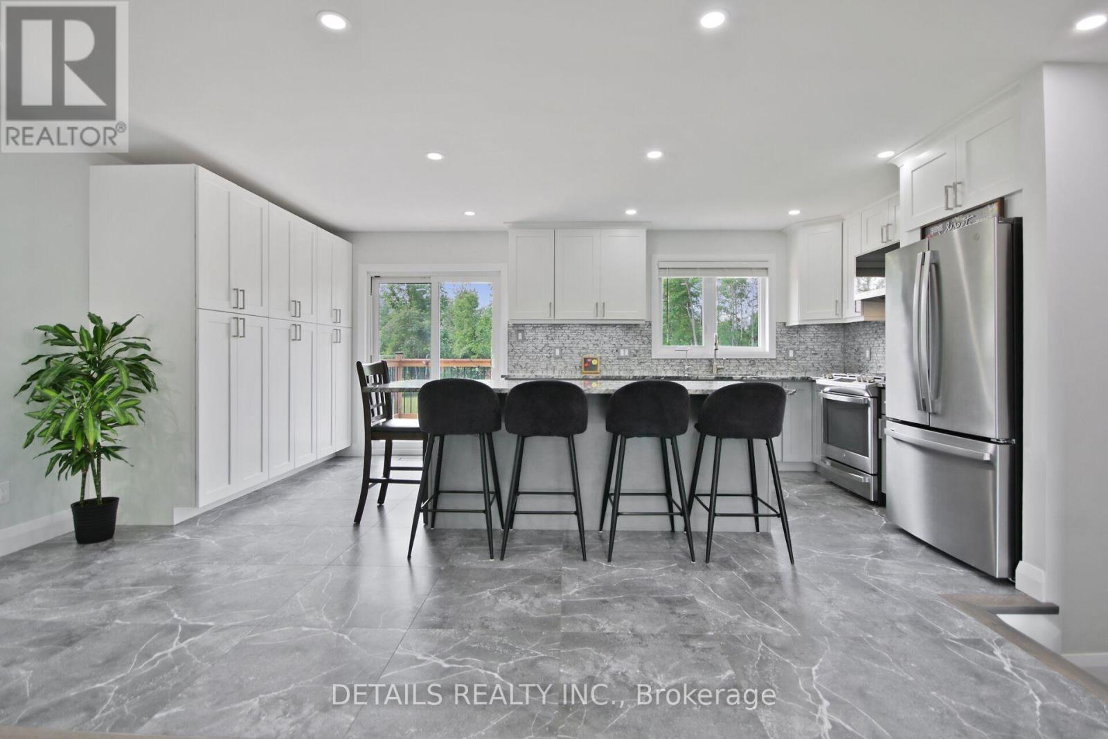 Photo 8 of 2708 Bekkers Court, Ottawa ON