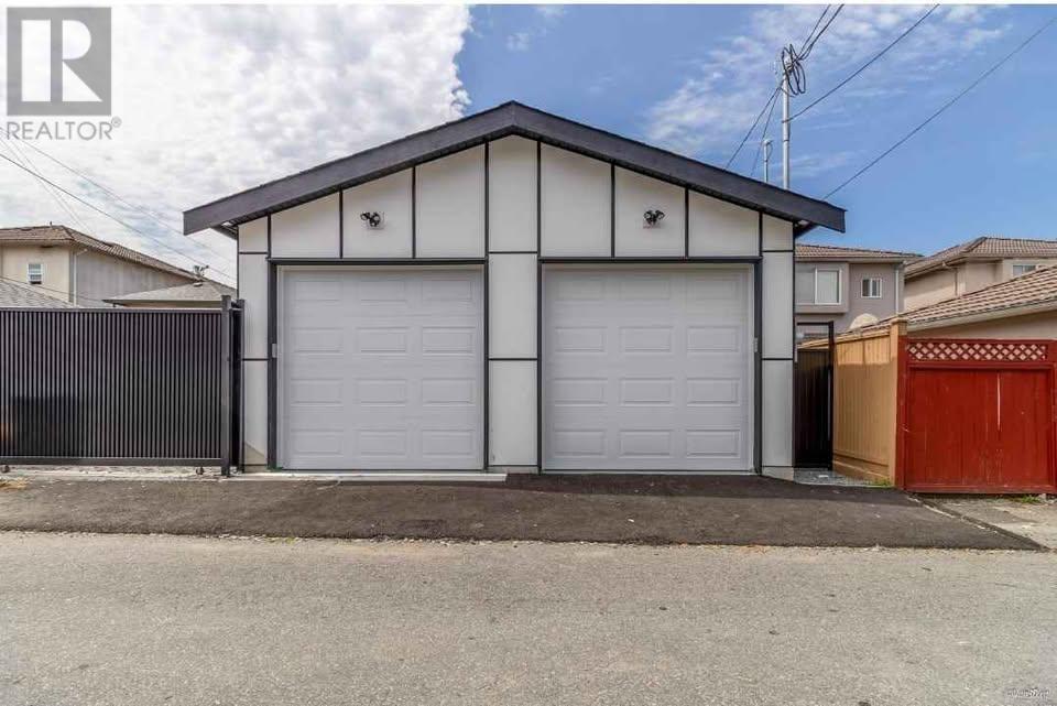 5092 CLARENDON STREET, Vancouver