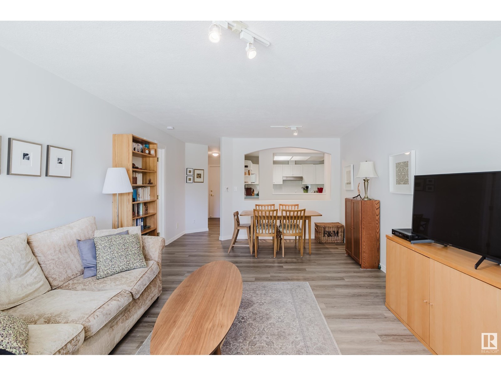 Photo 5 of 202 7327 118 St Nw, Edmonton AB