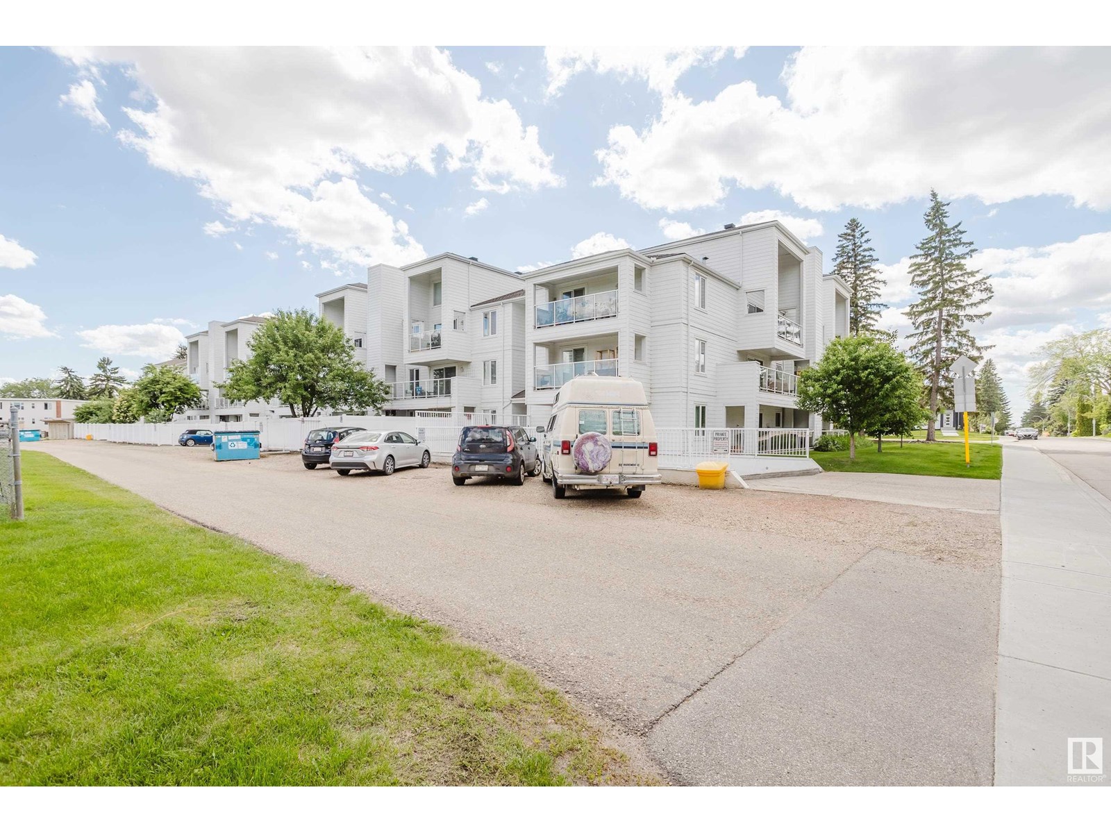 Photo 6 of 202 7327 118 St Nw, Edmonton AB