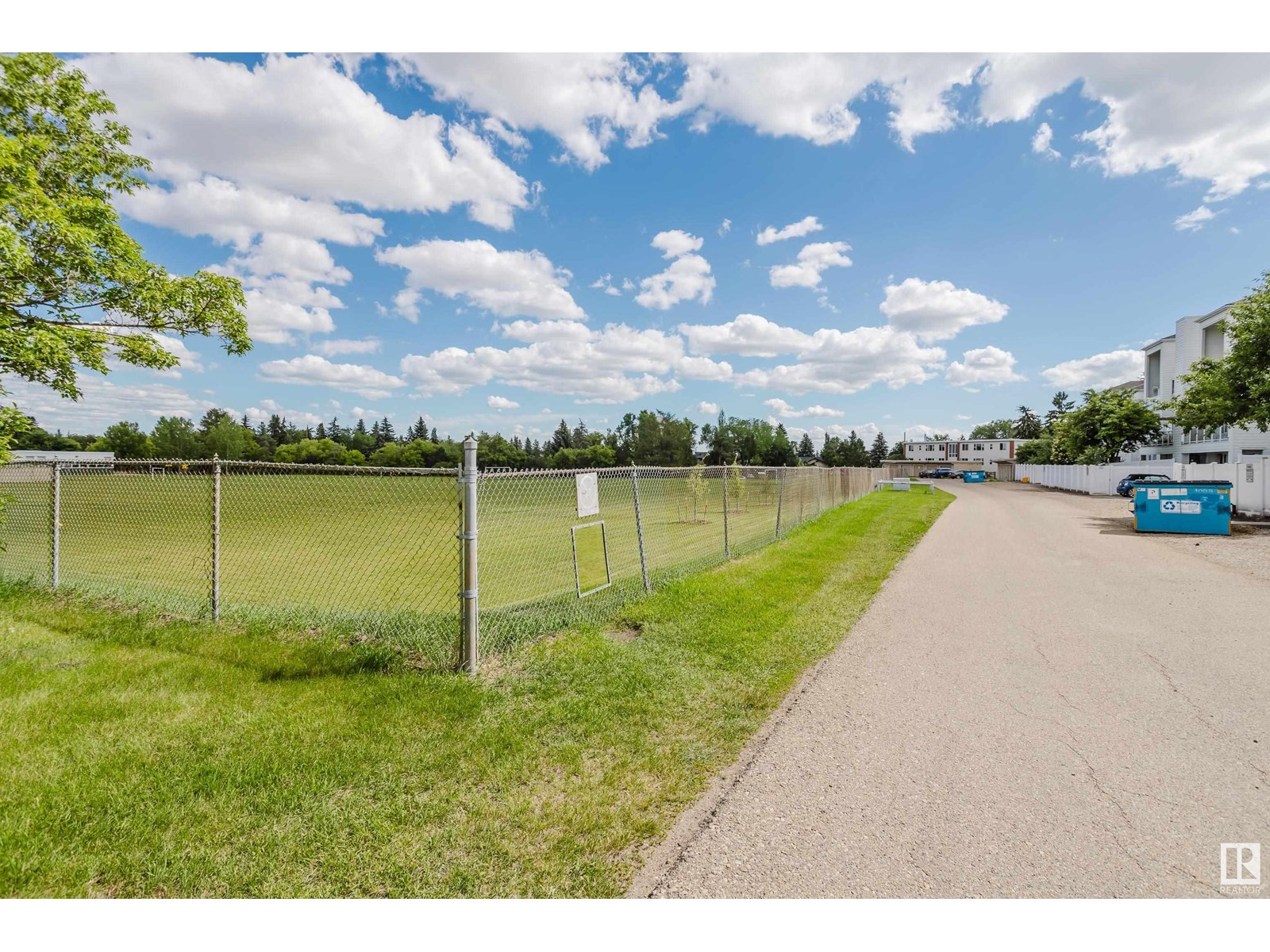 Photo 9 of 202 7327 118 St Nw, Edmonton AB