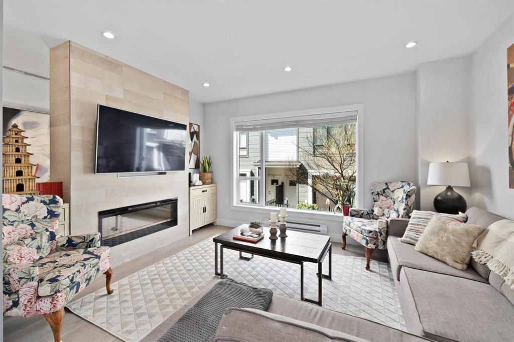 Photo 4 of 121 2280 163 Street, Surrey BC