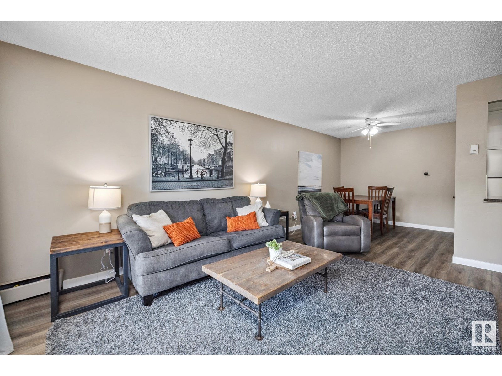 Photo 11 of 310 1624 48 St Nw, Edmonton AB