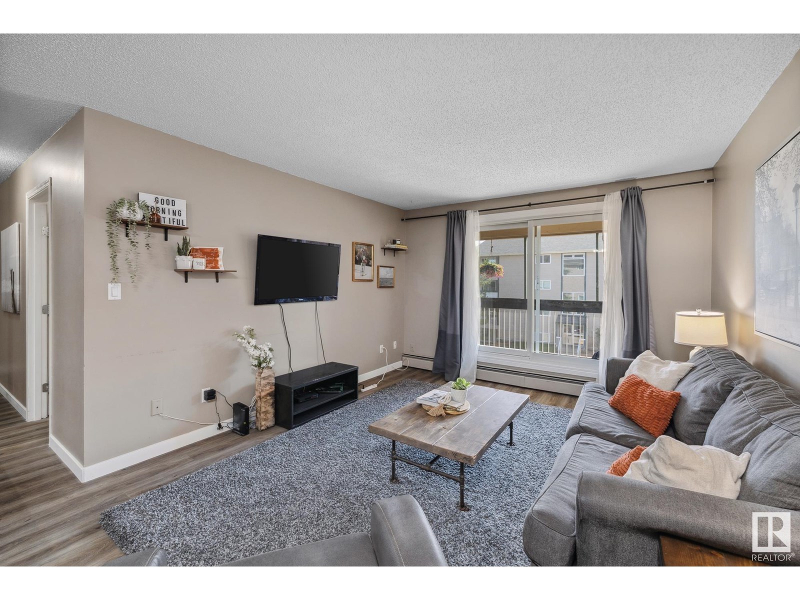 Photo 12 of 310 1624 48 St Nw, Edmonton AB