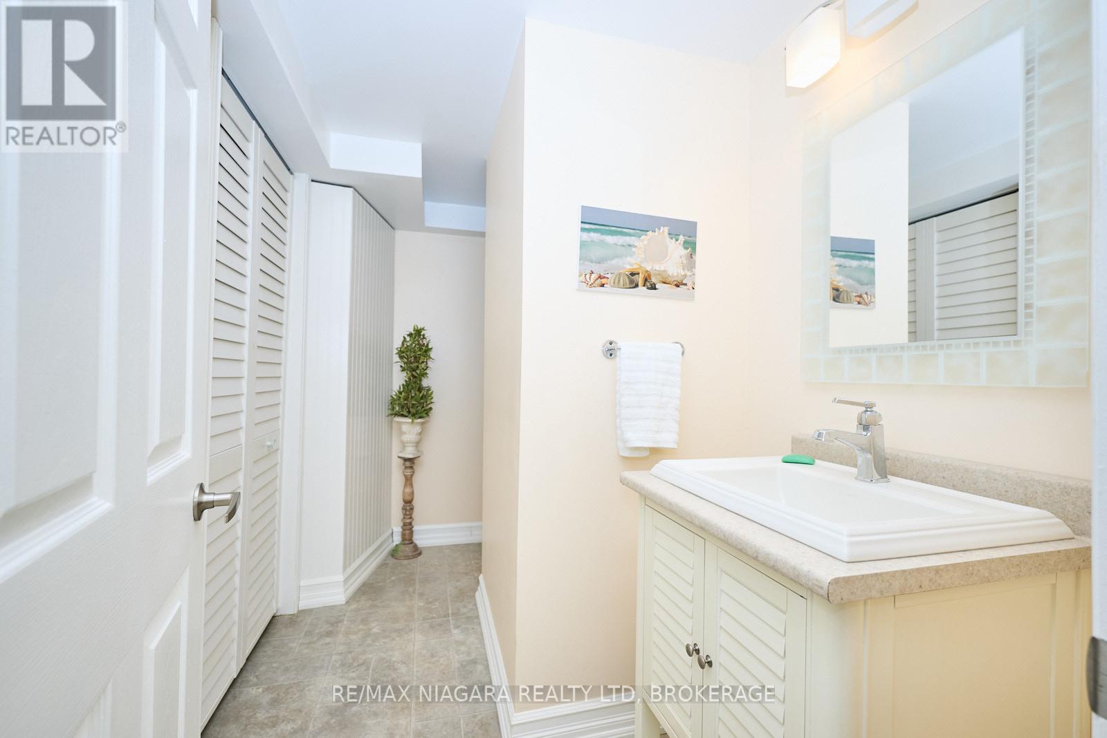 Photo 1 of 23 Huntley Crescent, St Catharines ON